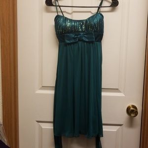 Beautiful green dress with gold sequins